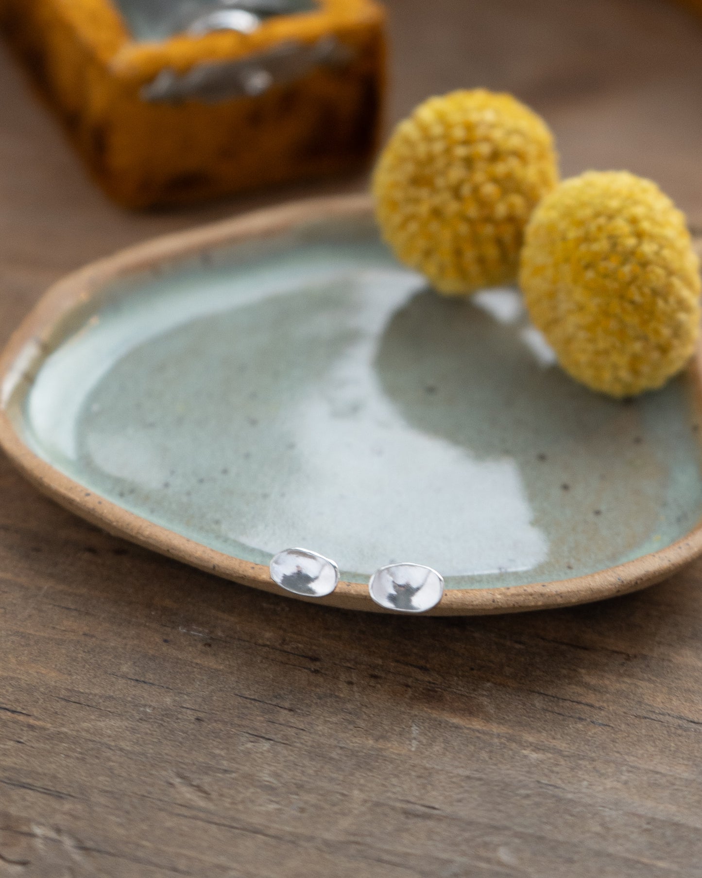 Knoll + Nest Studs