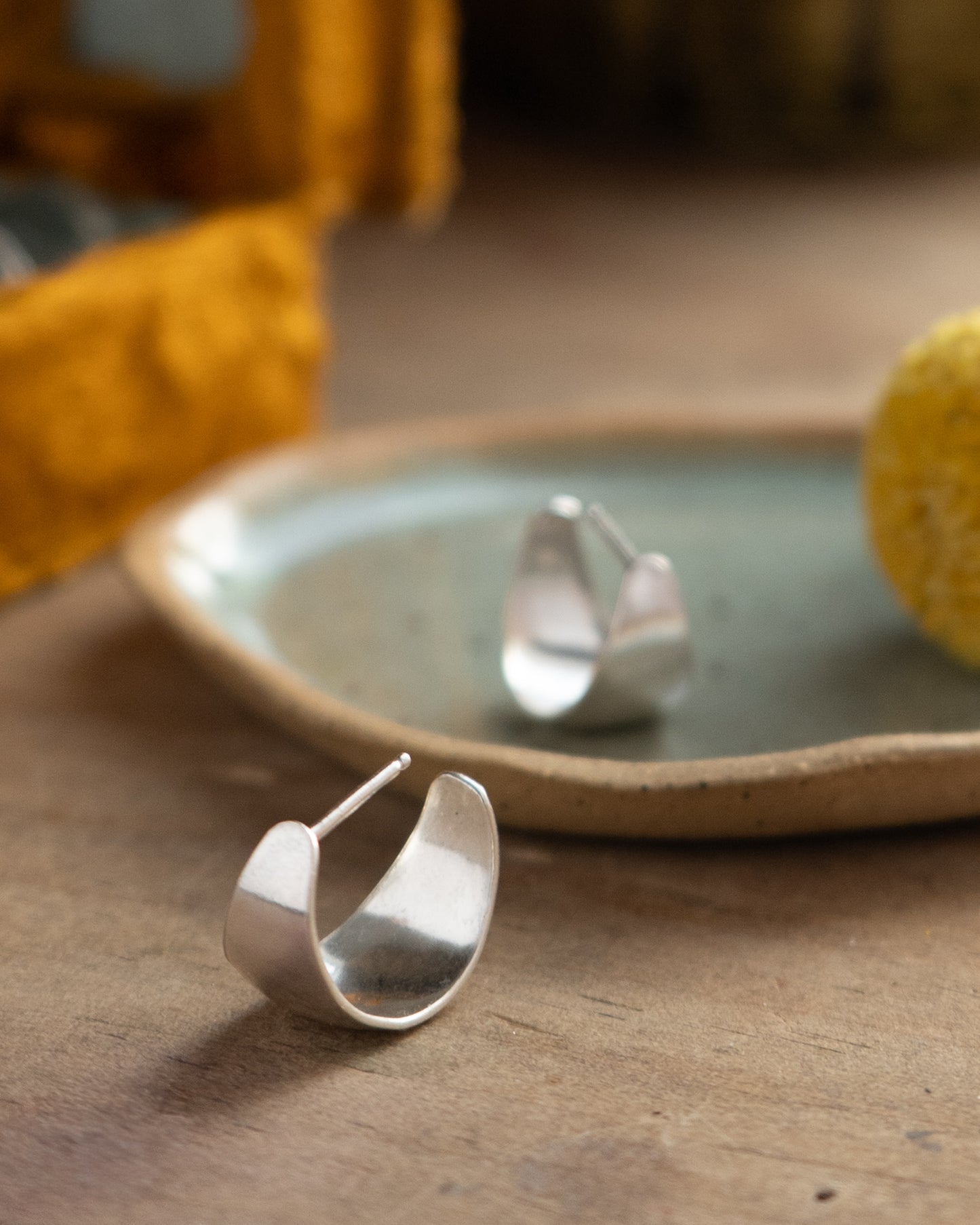 Saddle Hoops